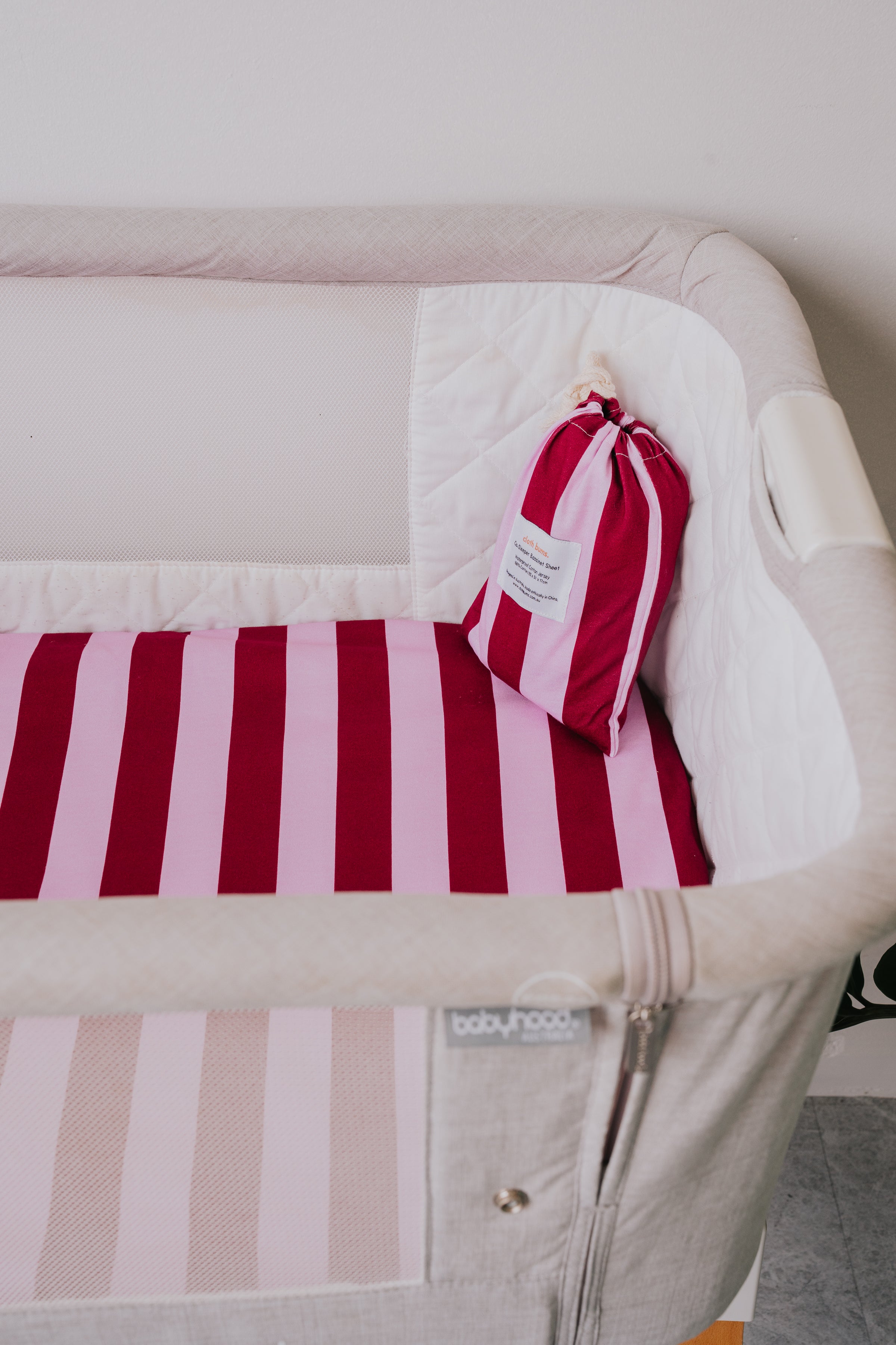 Regular Bassinet Waterproof Sheet - Berry Good