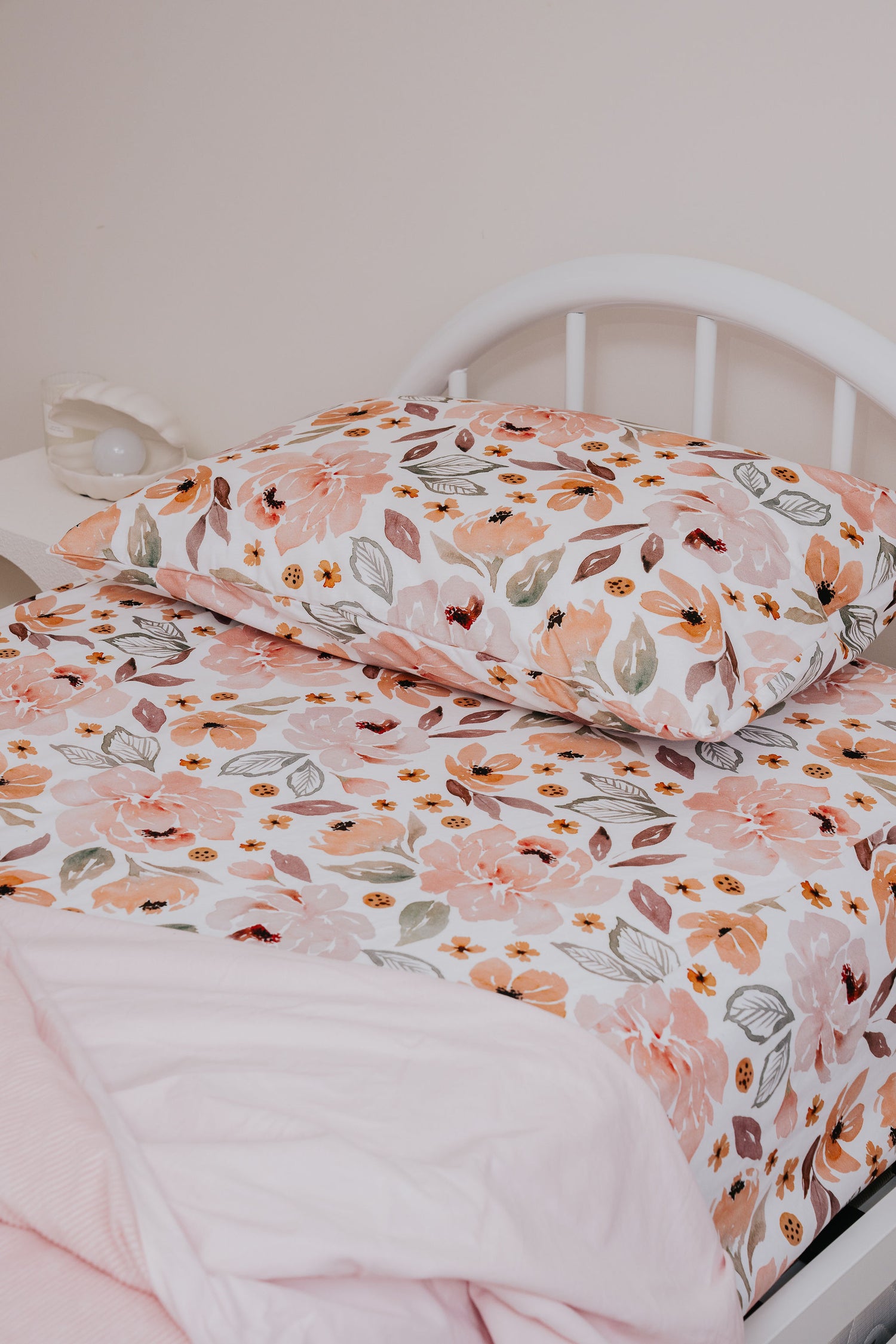 Waterproof King/Single Sheet - Peony Pop