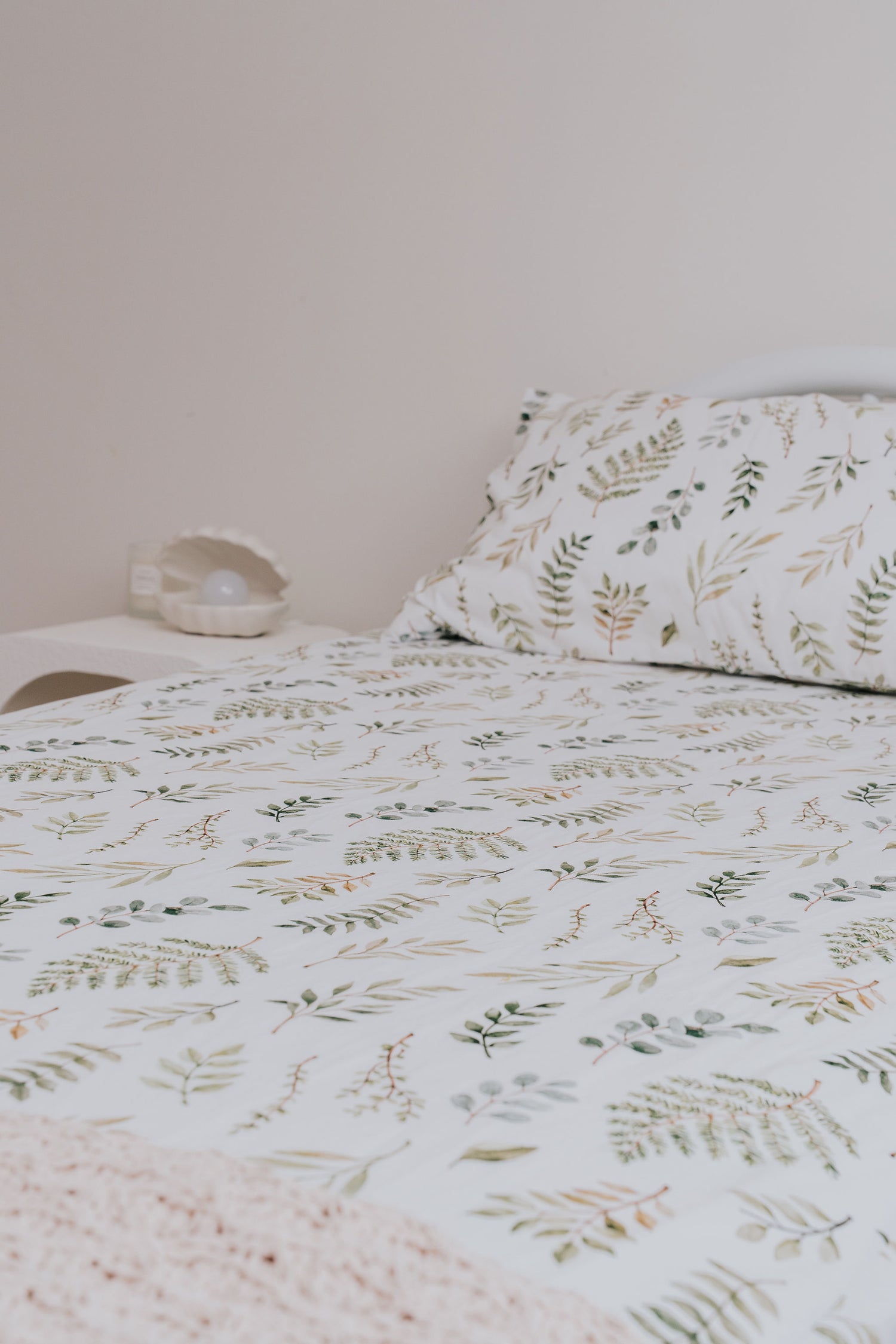 Waterproof King/Single Sheet - Fern Gully