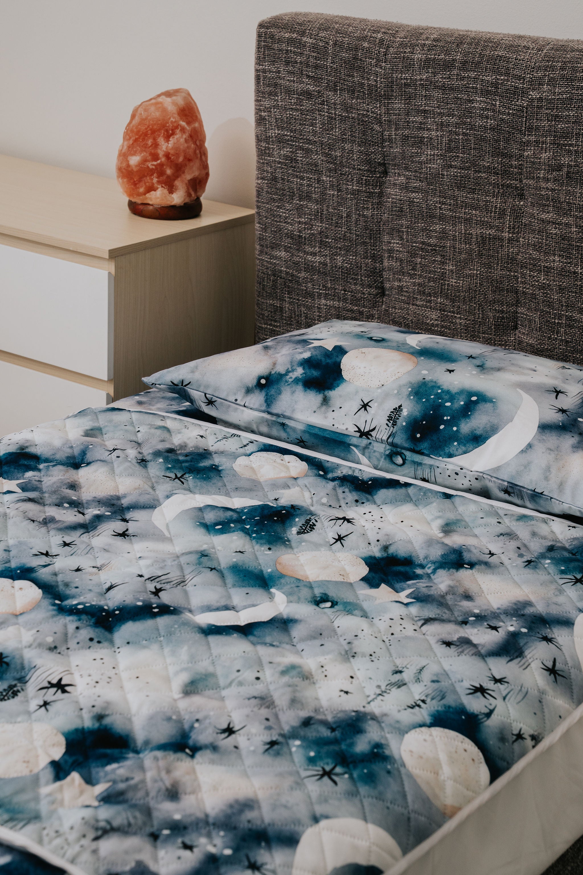 Waterproof Bed Mat - Milky Way