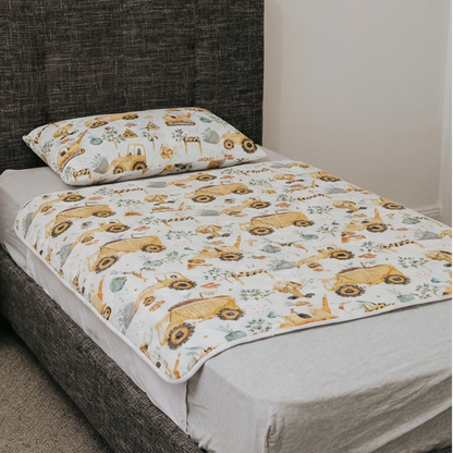 Waterproof Bed Mat - Gold Digger