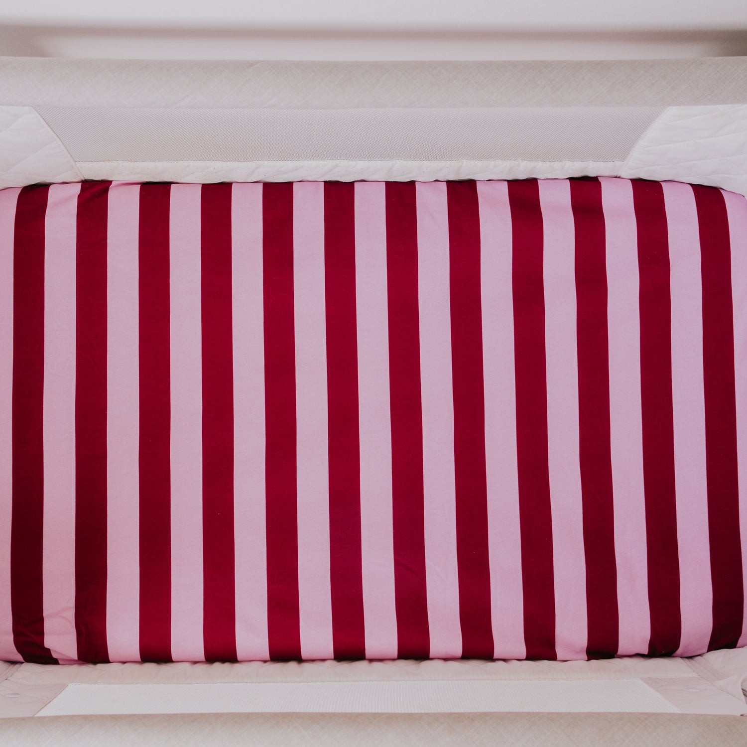 Regular Bassinet Waterproof Sheet - Berry Good