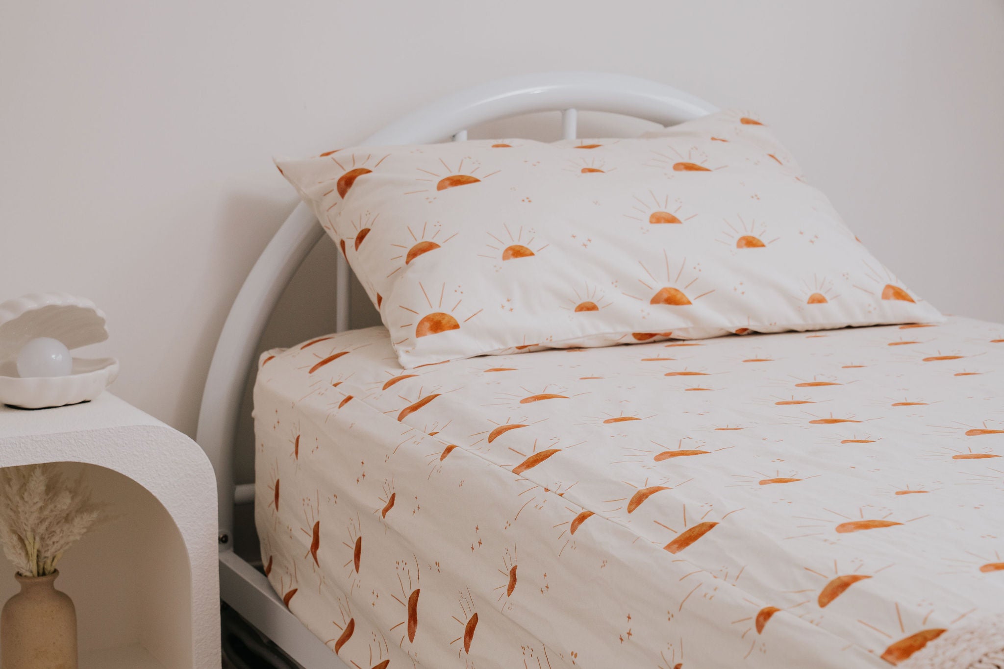 Waterproof Fitted Sheet in Single or King Single - Sol
