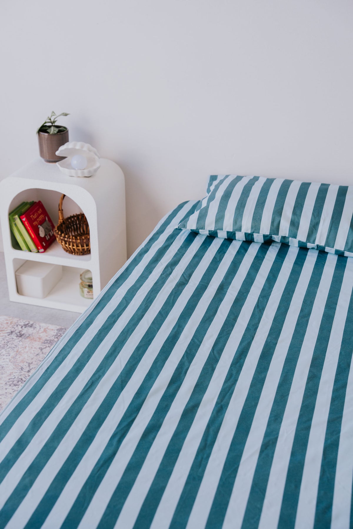 Waterproof Pillowcase - Tide Line