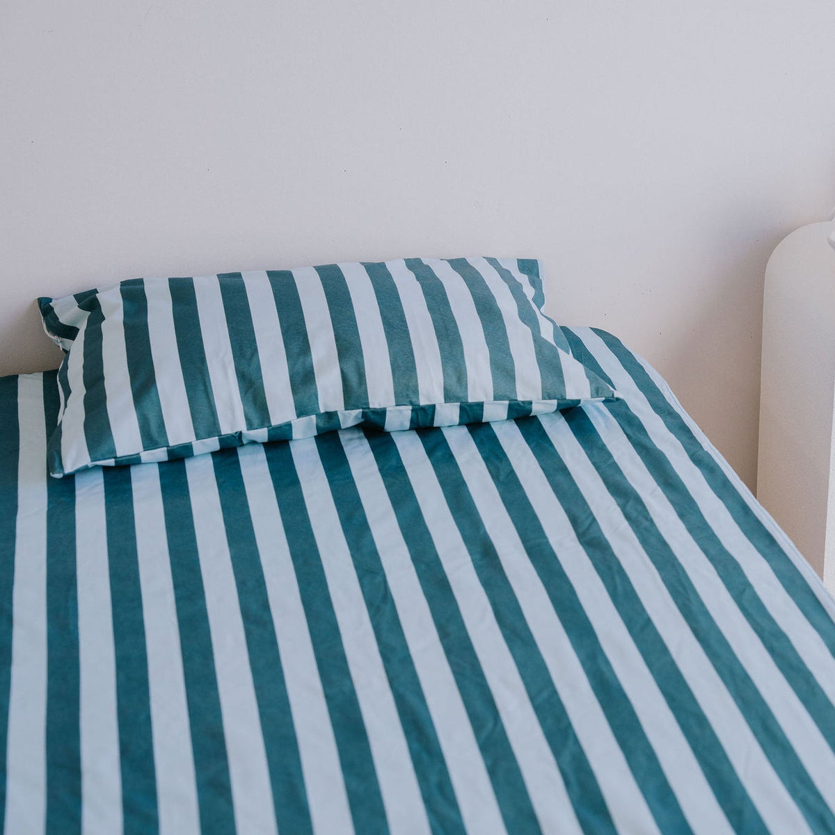Waterproof Pillowcase - Tide Line