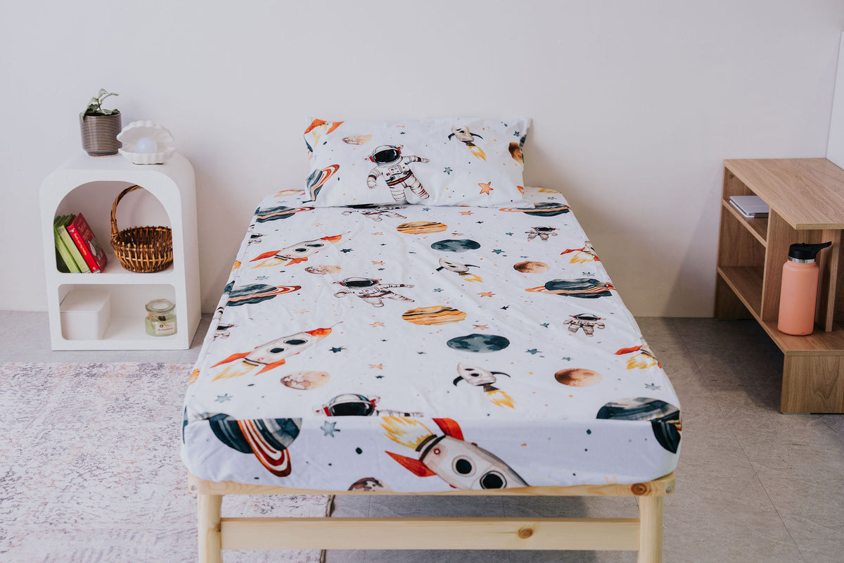 Waterproof Fitted Sheet in Single or King Single - Space Jam