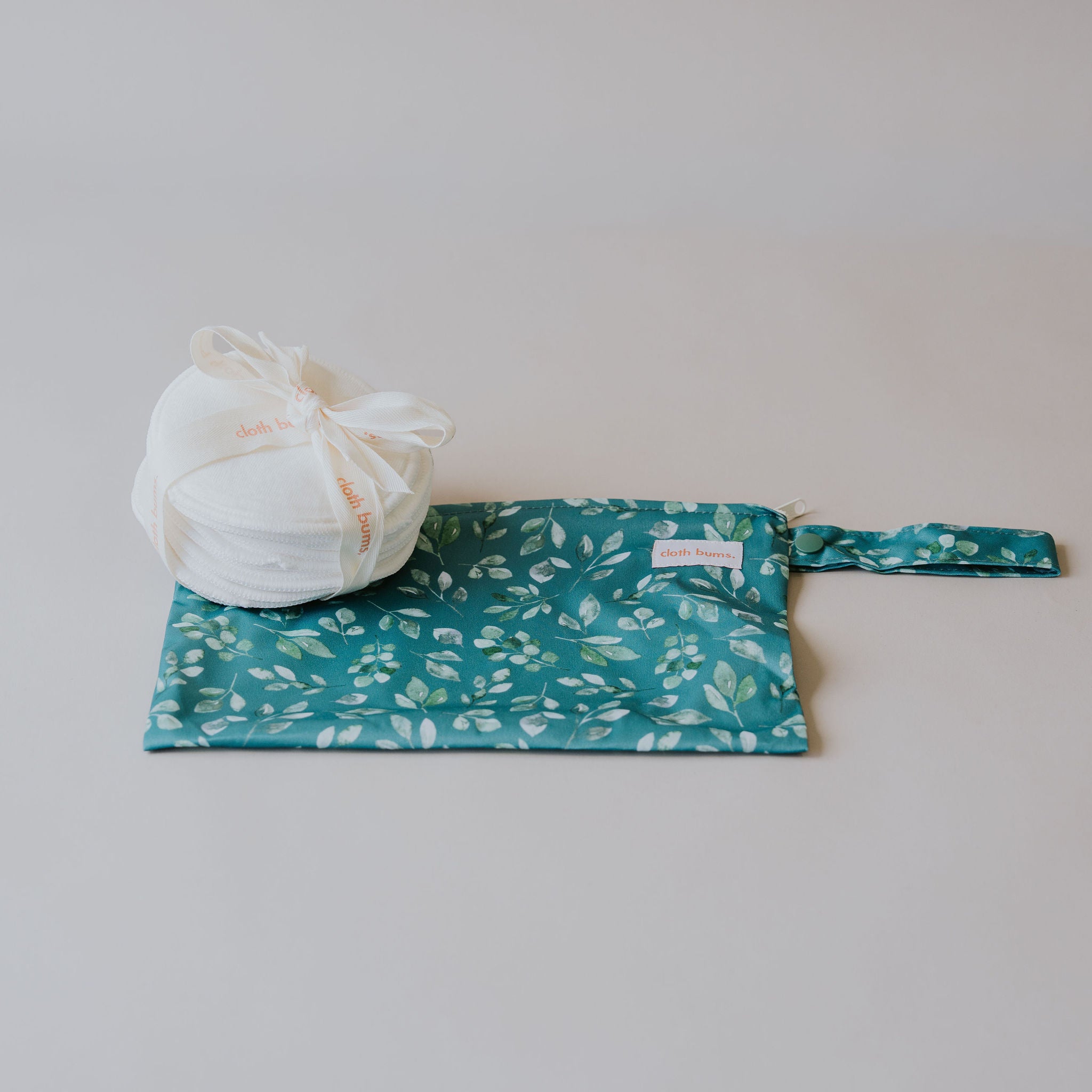 Breastfeeding Bundle – Bamboo Breast Pads + Wet Bag