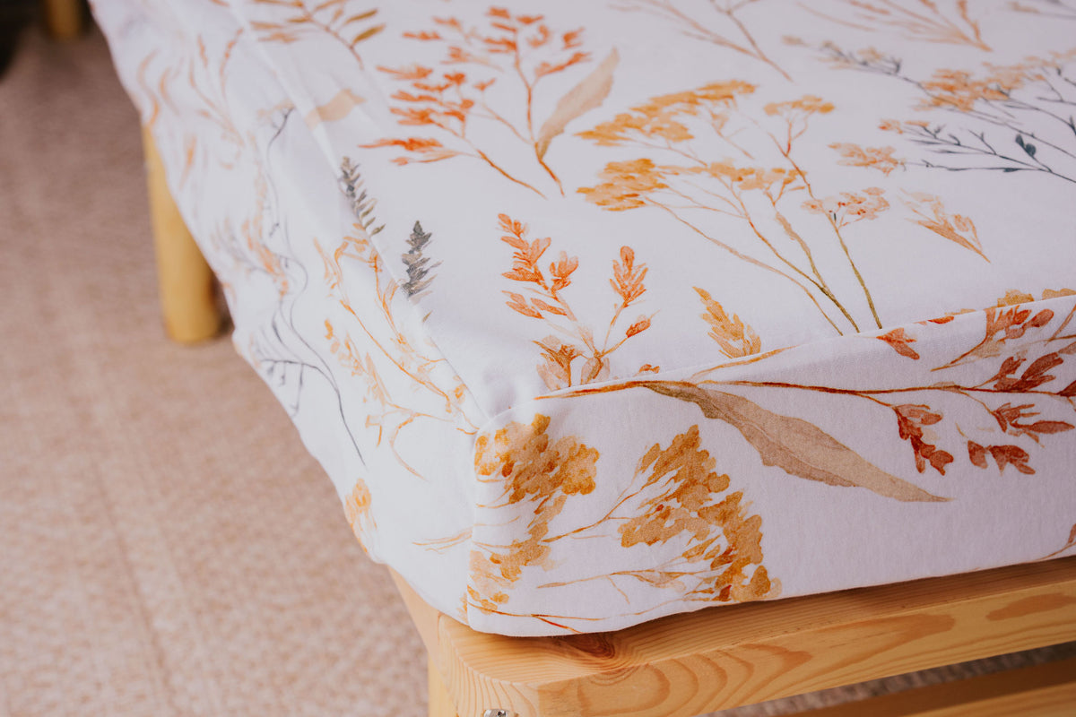 Close-up of the Wild Prairie waterproof fitted sheet fabric