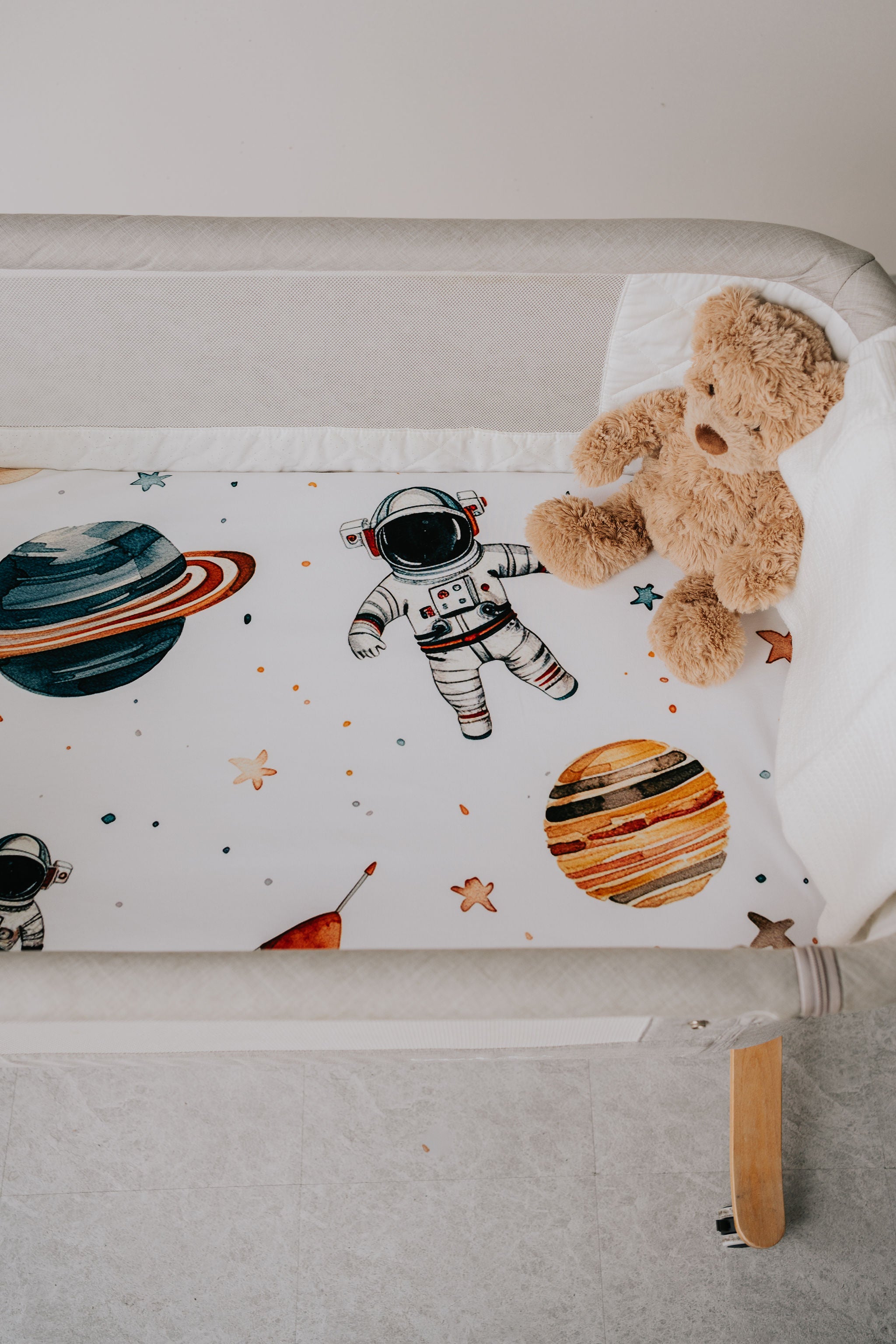 Regular Bassinet Waterproof Sheet - Space Jam